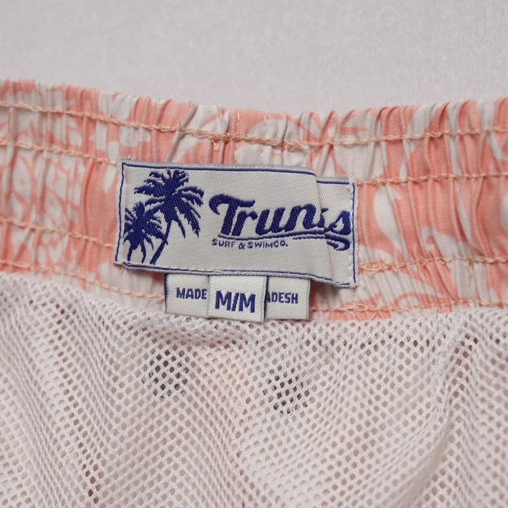 Trunks Surf & Swim Co. key features